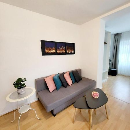 Studio Alicia, Idealement Situe Etterbeek Eksteriør billede
