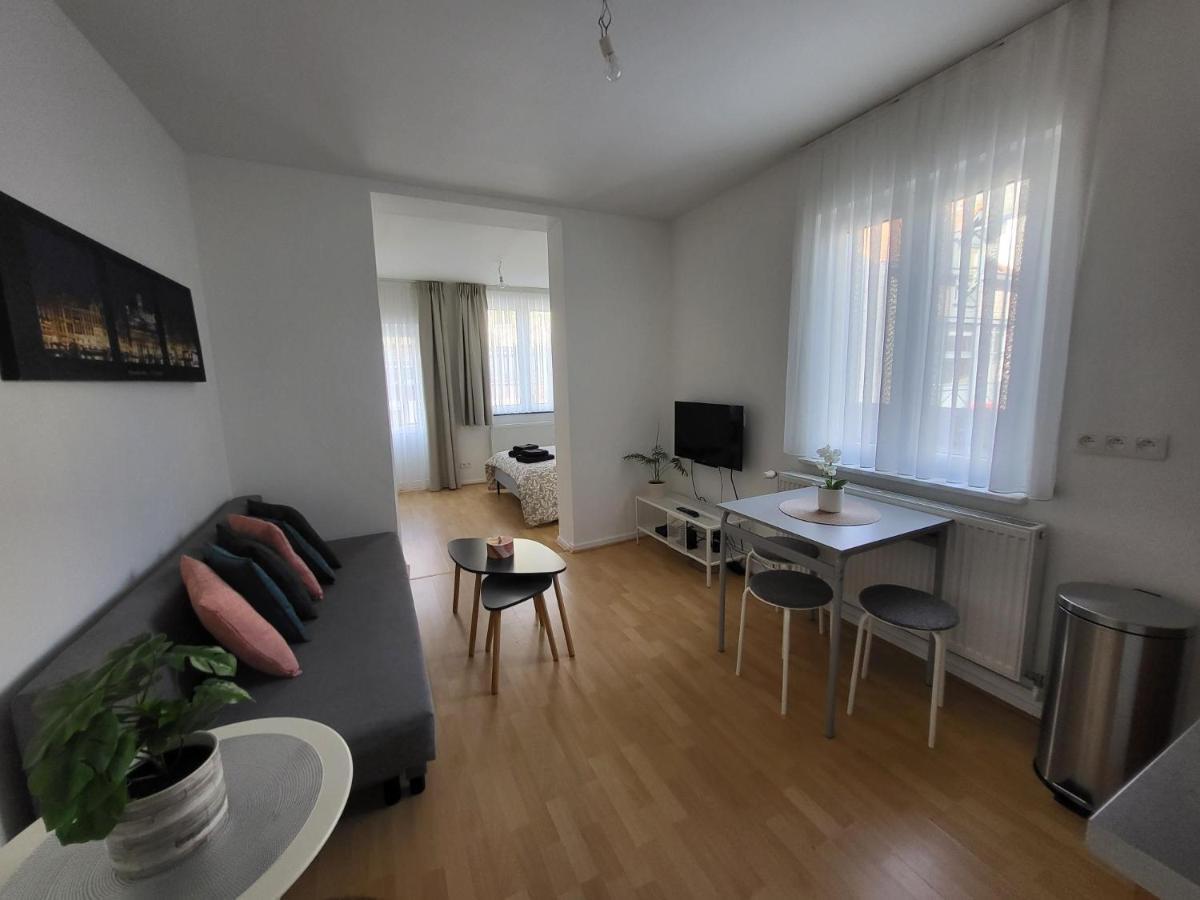 Studio Alicia, Idealement Situe Etterbeek Eksteriør billede